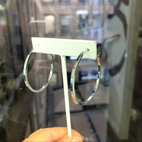 Secret Box New York white gold Dipped Hoops - Picture 4 of 6